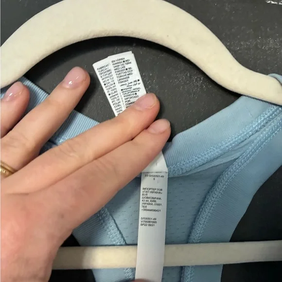 Athleta Momentum Seamless Tank - Picture 6 of 6